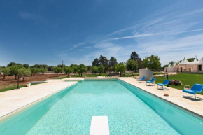 Trullo Coco' by BarbarHouse Ostuni